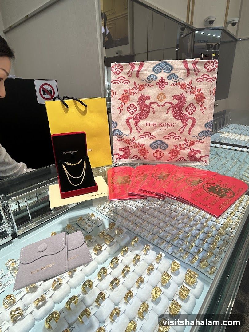 Jewelry Display with Festive Packaging