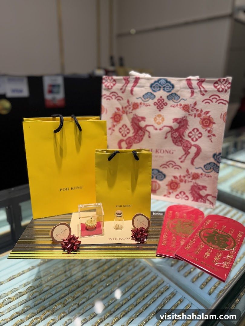 Poh Kong Display