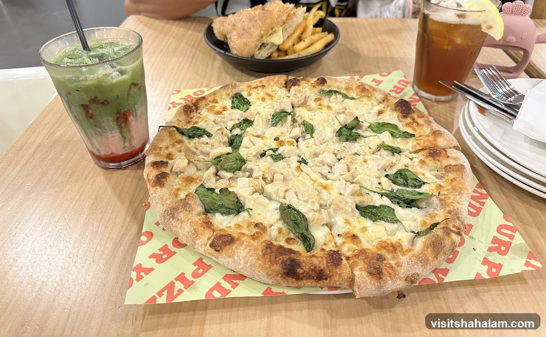 Pizza and Drinks
