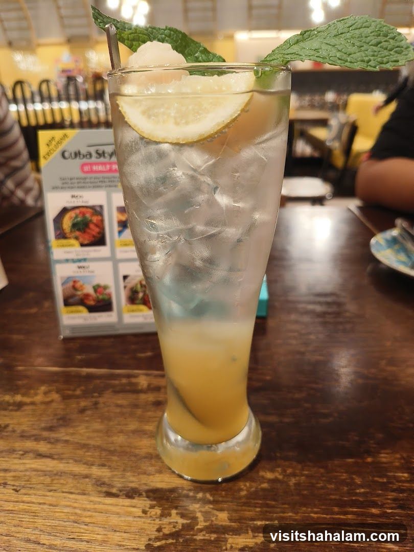 Lychee and Mint Drink