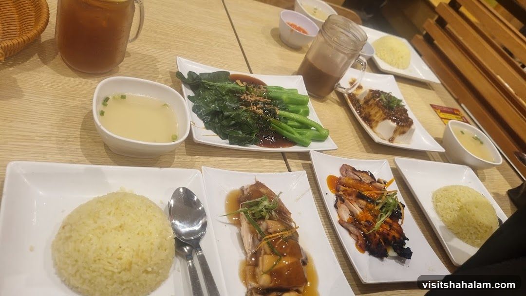 Hainanese Chicken Rice Meal