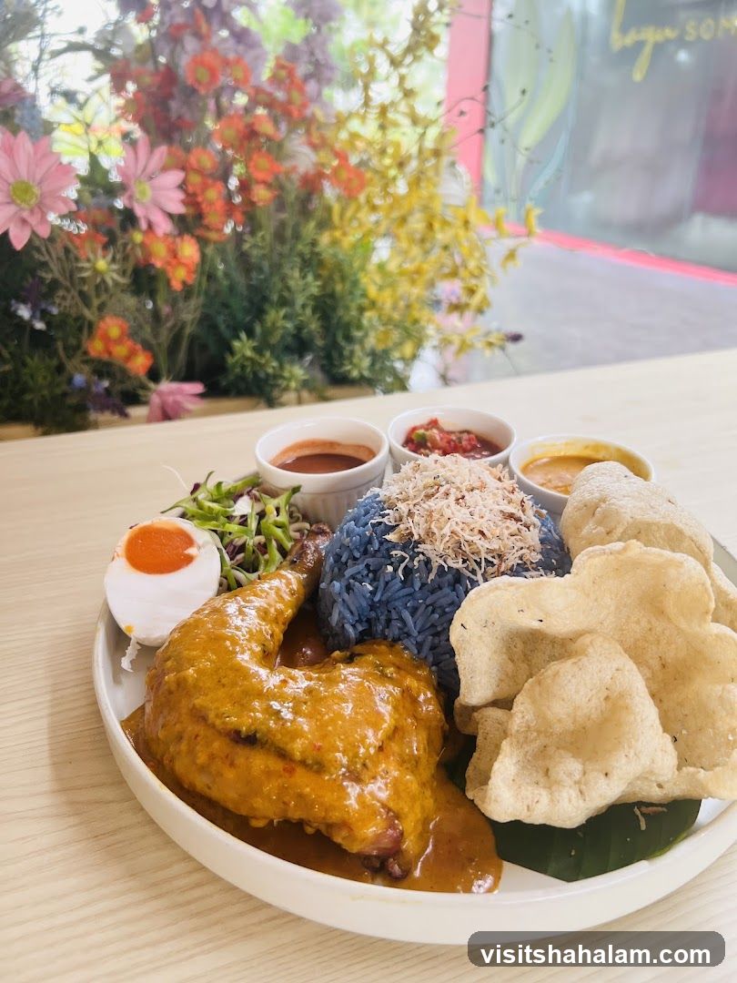 Nasi Kerabu with Chicken