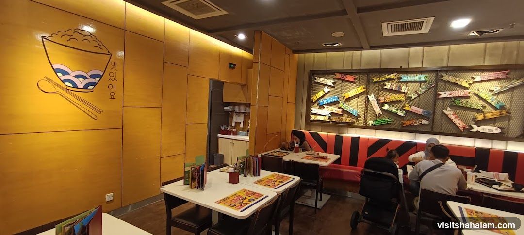 Restaurant Interior with Korean-inspired Decor
