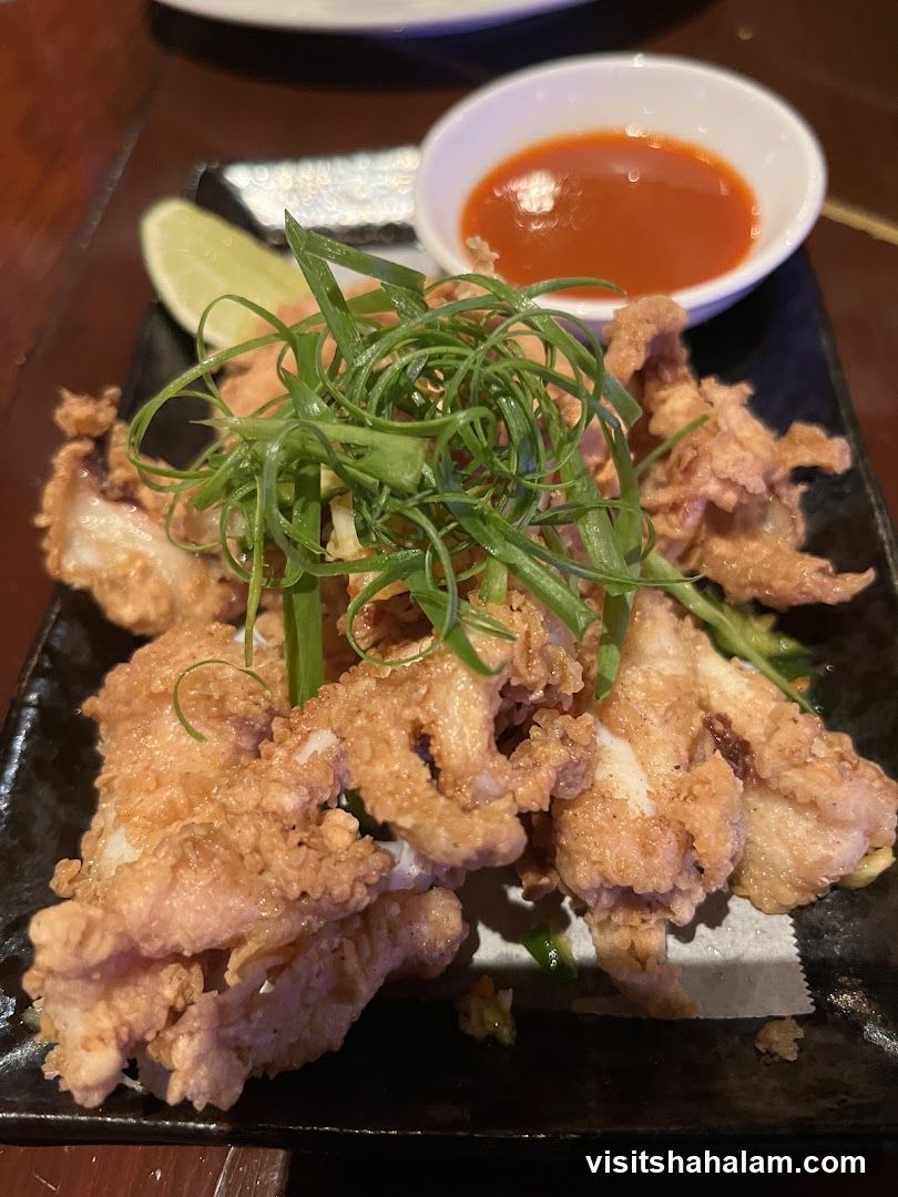 Fried Calamari with Dipping Sauce