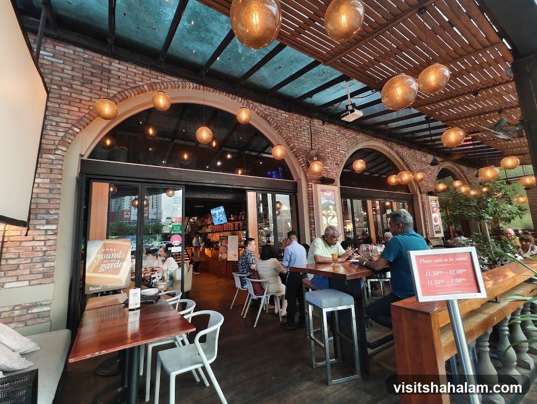 Outdoor Seating Area with Arched Windows