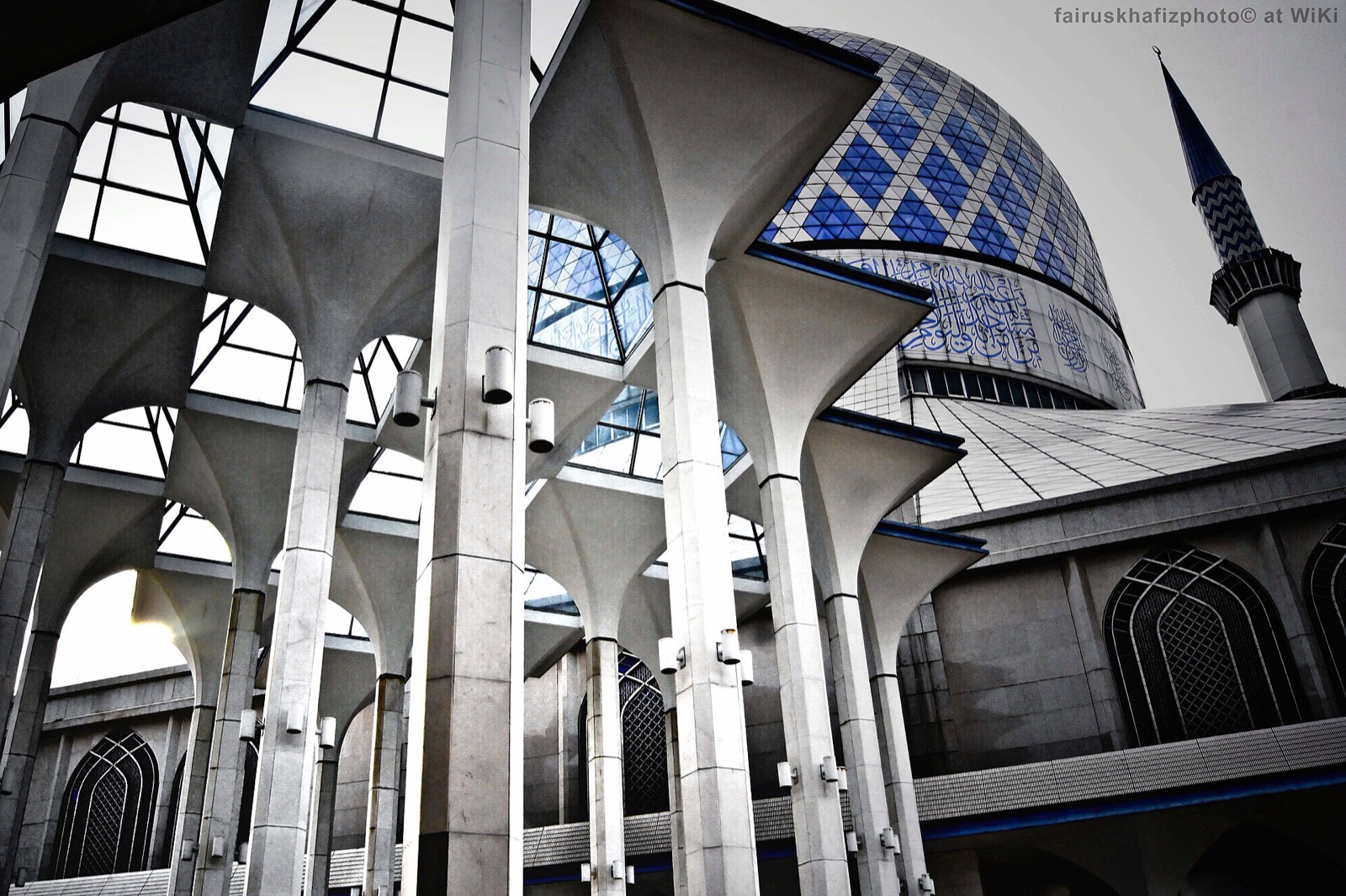 Masjid Sultan Salahuddin Abdul Aziz Shah